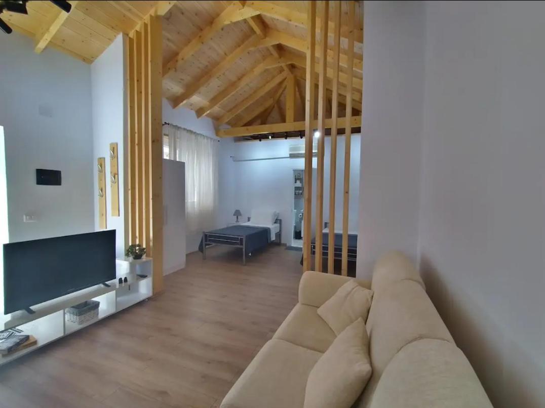 My Home - Entire House In The Center Of Tirana Buitenkant foto